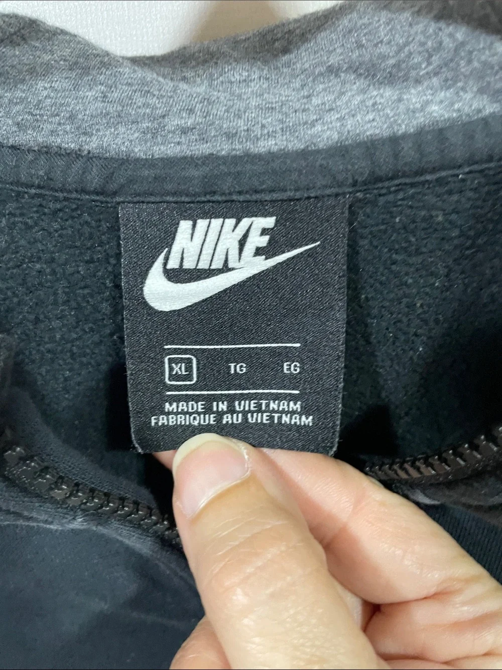 Nike Kids Black & Gray Full-Zip Hooded Jacket